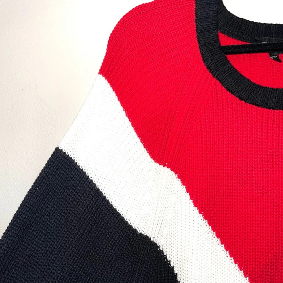 Express Red White & Black Heavyweight Knit Oversized Tunic Sweater Large Women’s - Picture 4 of 13